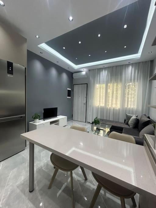 Luxury 5min To Metro Nikaia Apartment