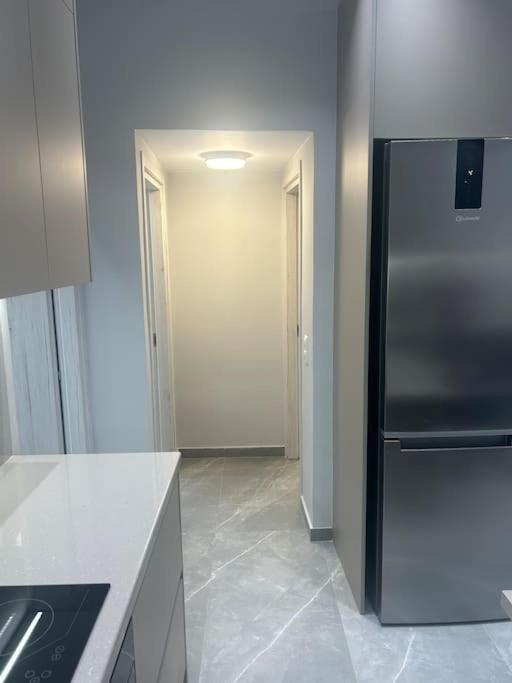 Luxury 5min To Metro Nikaia Apartment