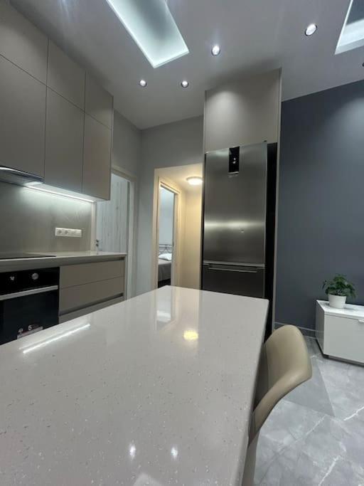 Luxury 5min To Metro Nikaia Apartment *